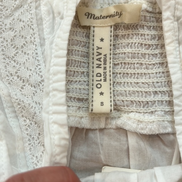 Never Worn White Maternity Tank top - Picture 2 of 2